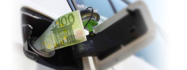 Consumi carburanti, negli ultimi 5 anni calo del 15%